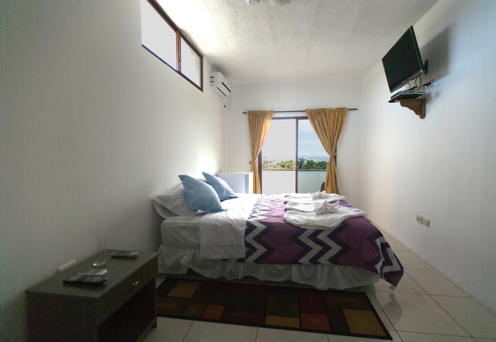 Hostal Tongo Reef بويرتو بكويريزو مورينو المظهر الخارجي الصورة
