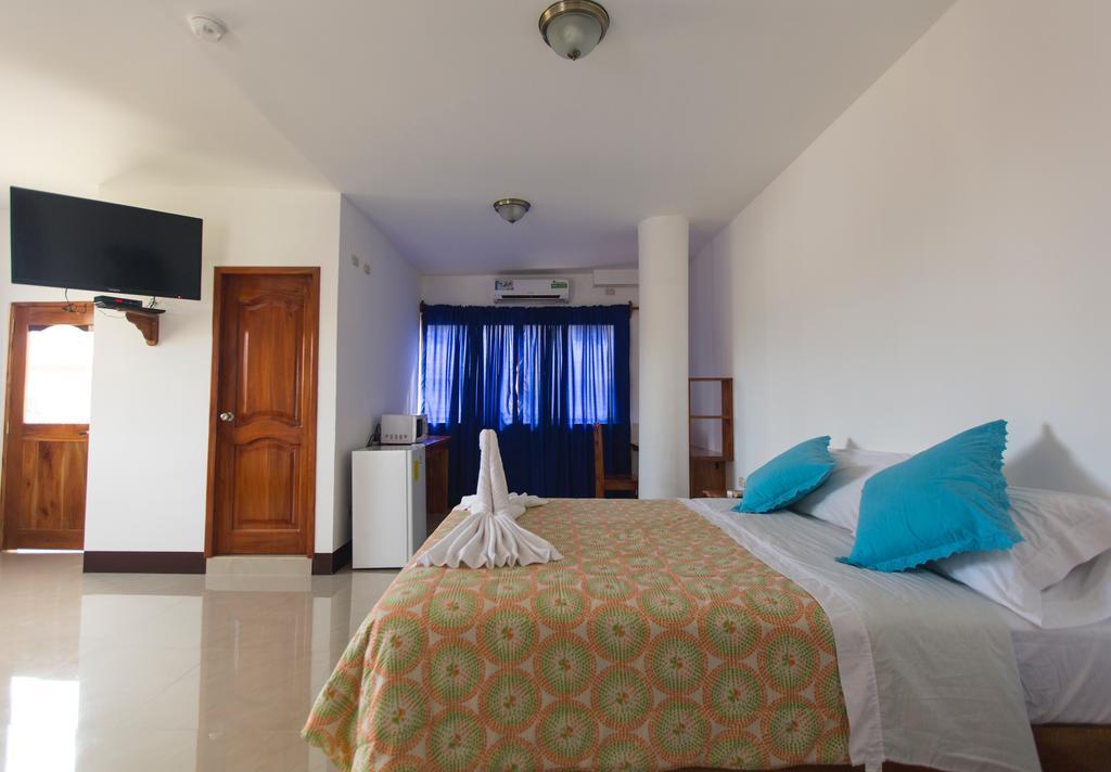 Hostal Tongo Reef بويرتو بكويريزو مورينو المظهر الخارجي الصورة