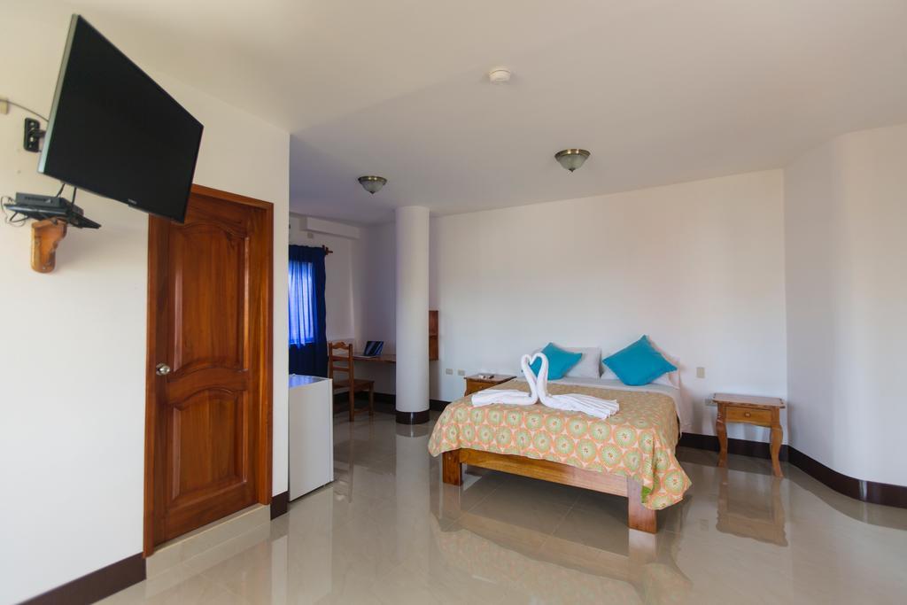 Hostal Tongo Reef بويرتو بكويريزو مورينو المظهر الخارجي الصورة