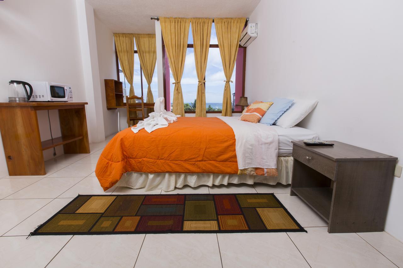 Hostal Tongo Reef بويرتو بكويريزو مورينو المظهر الخارجي الصورة